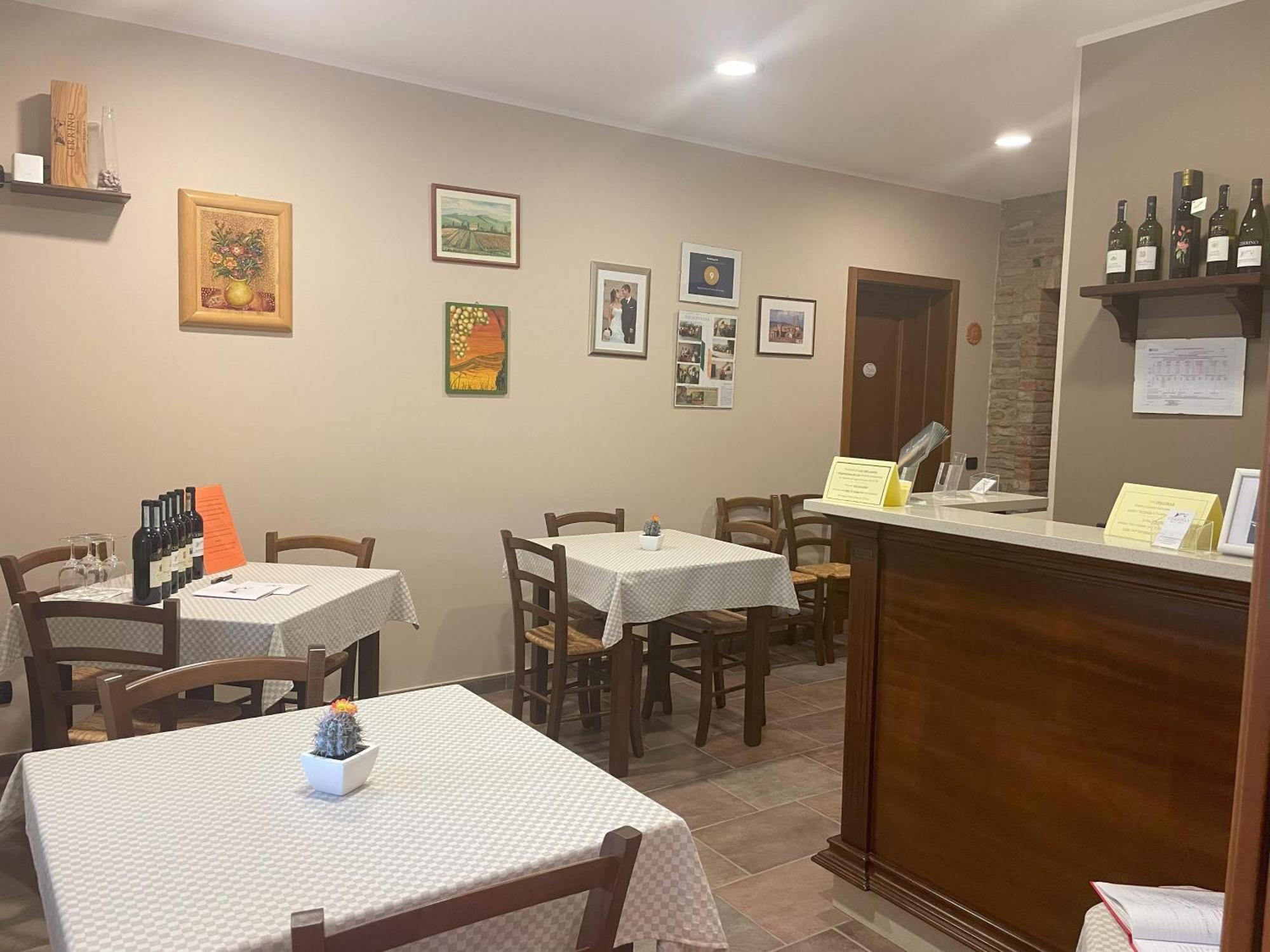 Agriturismo Finestre Di Langa Trezzo Tinella Ngoại thất bức ảnh